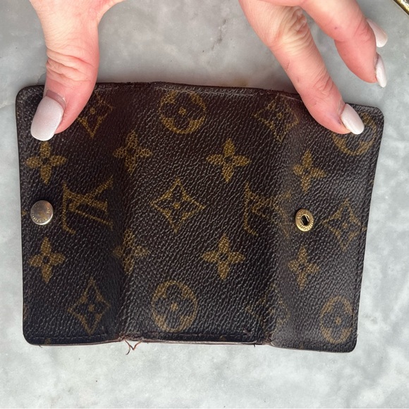 Louis Vuitton Monogram Brown Four Key Holder TH0096 - Picture 13 of 15